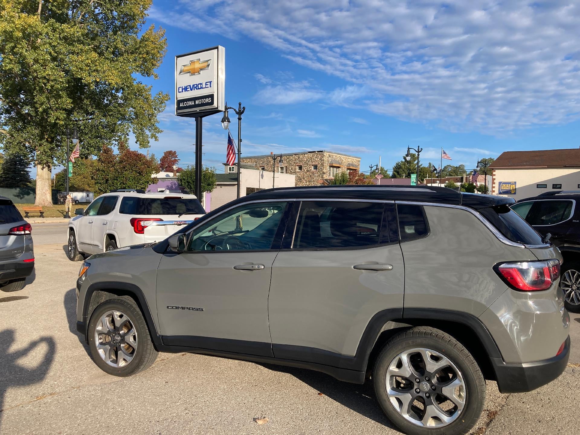 2019 Jeep Compass Limited in Other — front three-quarter view