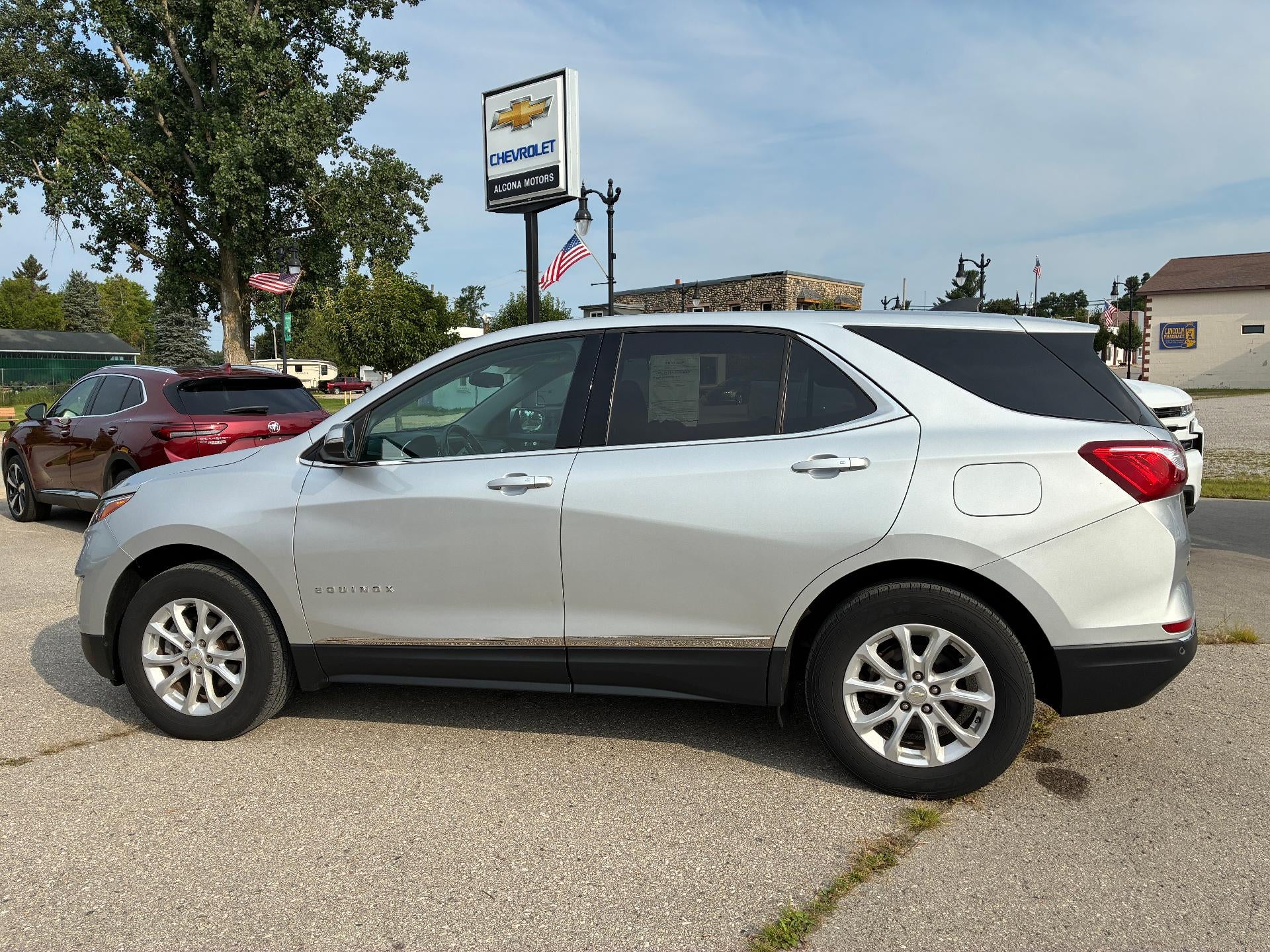 2019 Chevrolet Equinox LT in Silver Ice Metallic — front three-quarter view